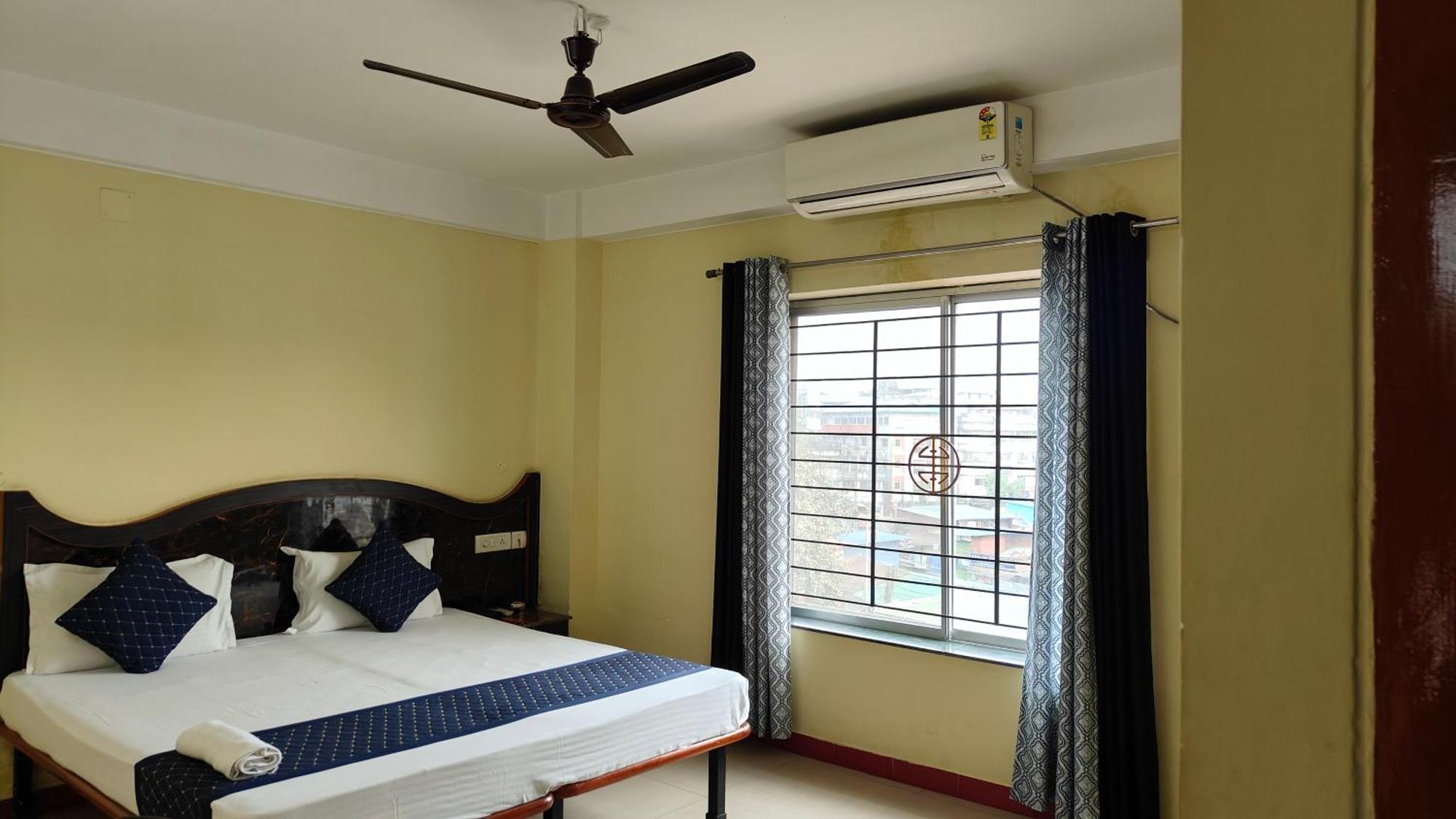 Hotel Niladrii Galaxy Siliguri Esterno foto