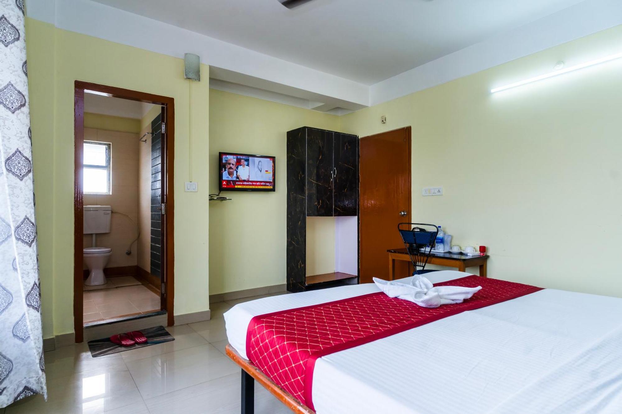Hotel Niladrii Galaxy Siliguri Esterno foto