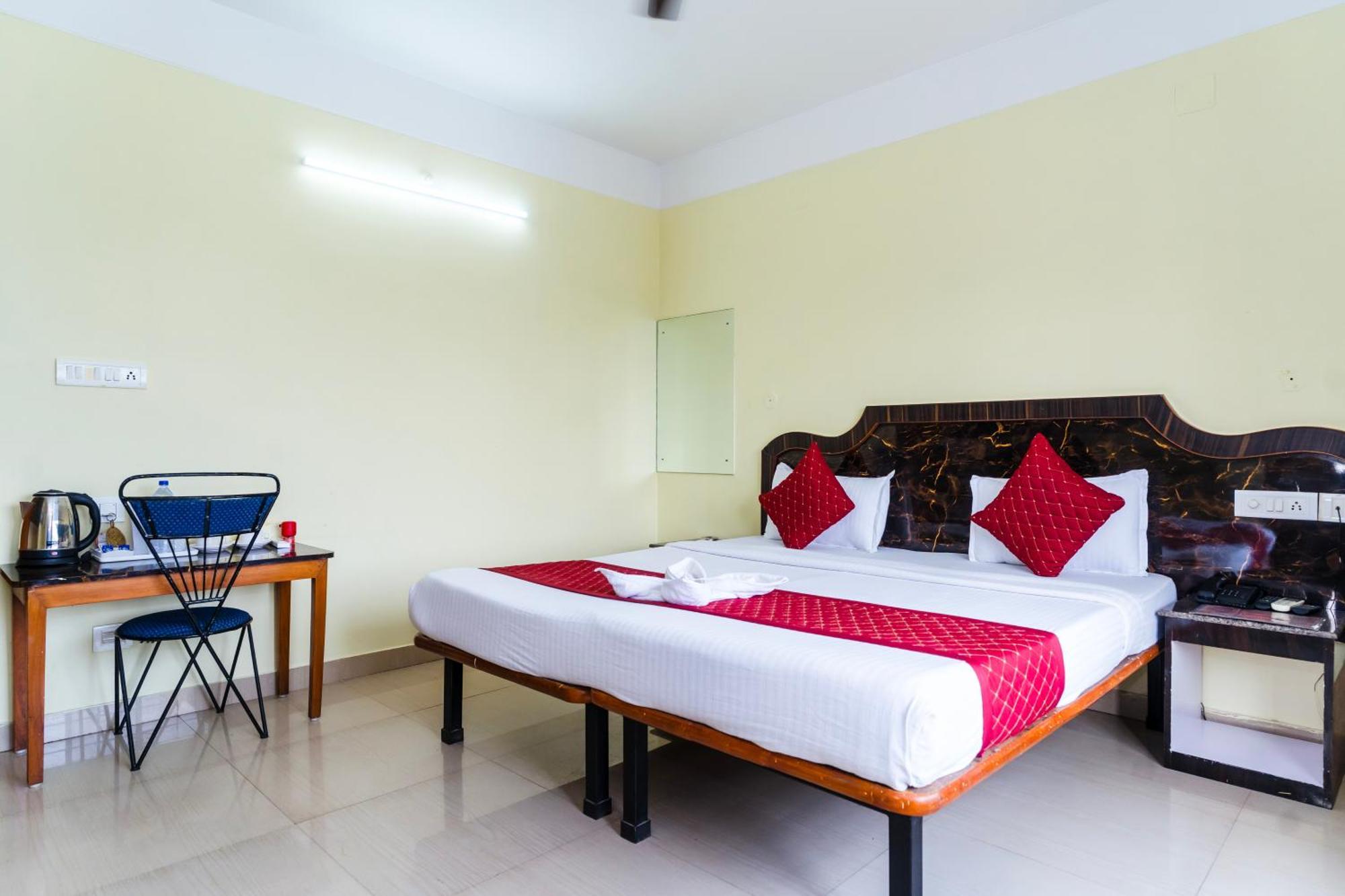 Hotel Niladrii Galaxy Siliguri Esterno foto