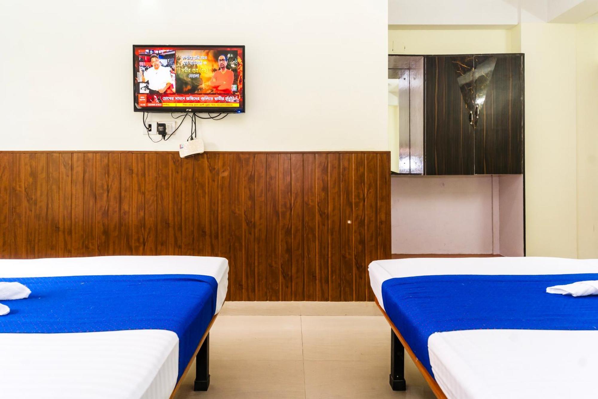 Hotel Niladrii Galaxy Siliguri Esterno foto