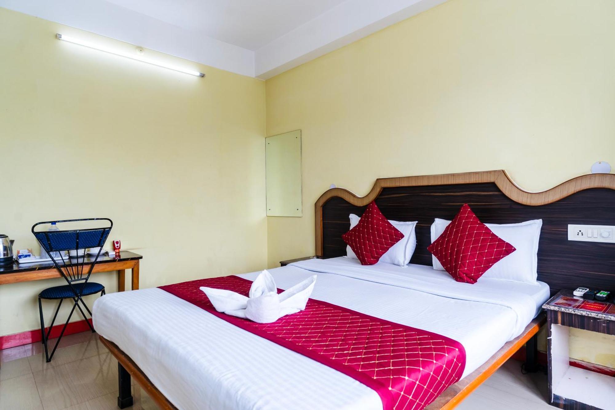 Hotel Niladrii Galaxy Siliguri Esterno foto