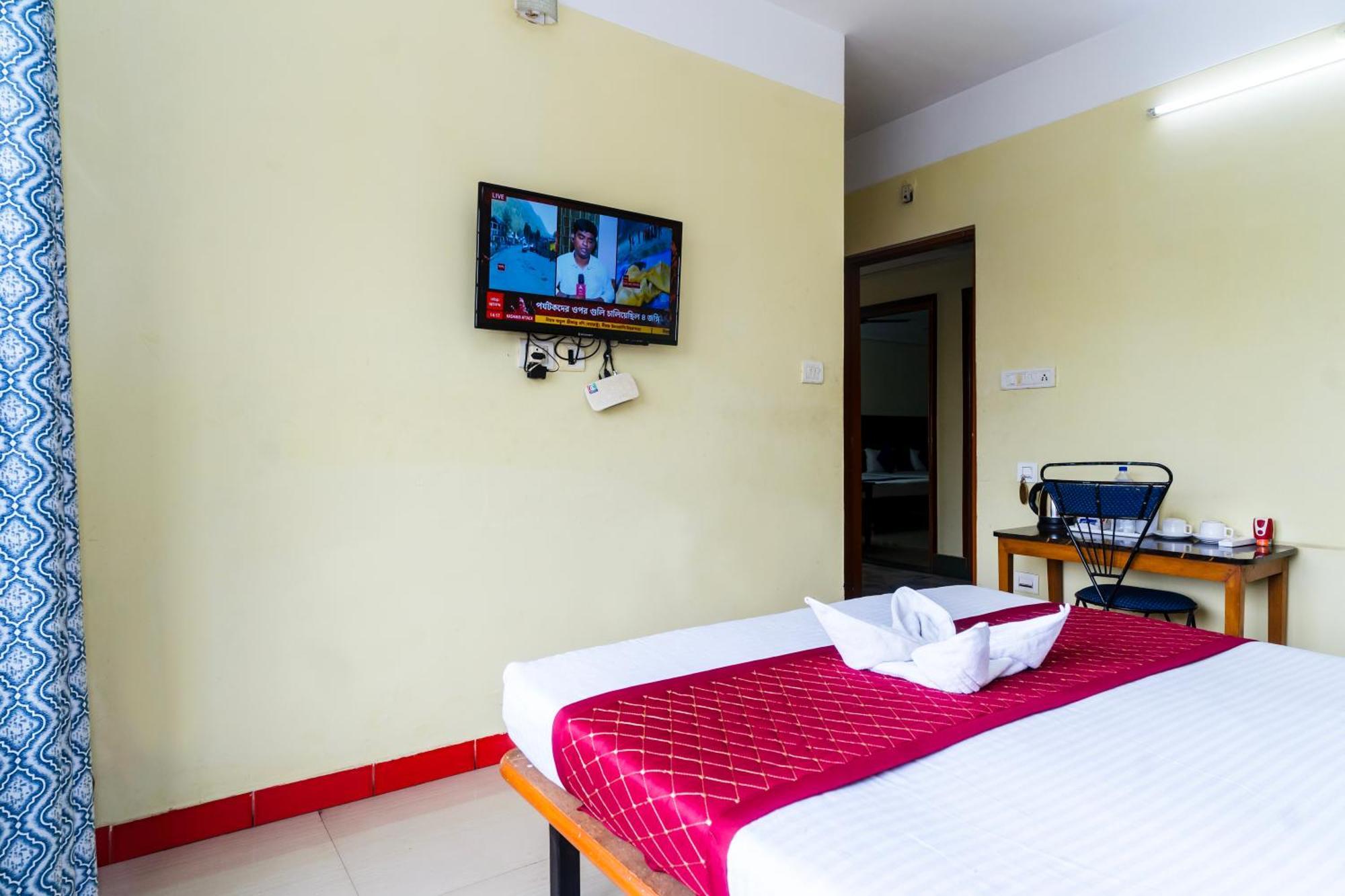 Hotel Niladrii Galaxy Siliguri Esterno foto