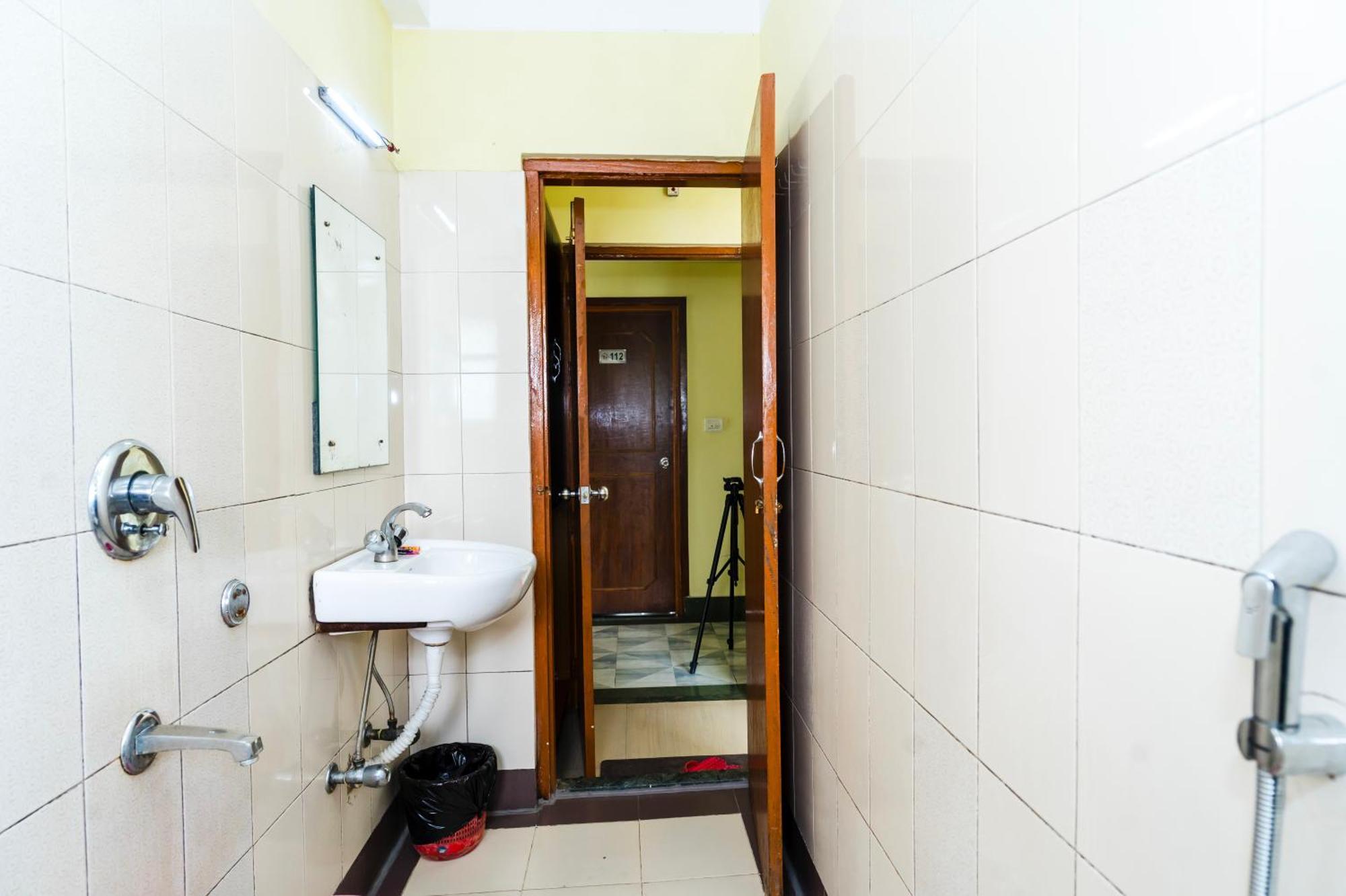 Hotel Niladrii Galaxy Siliguri Esterno foto